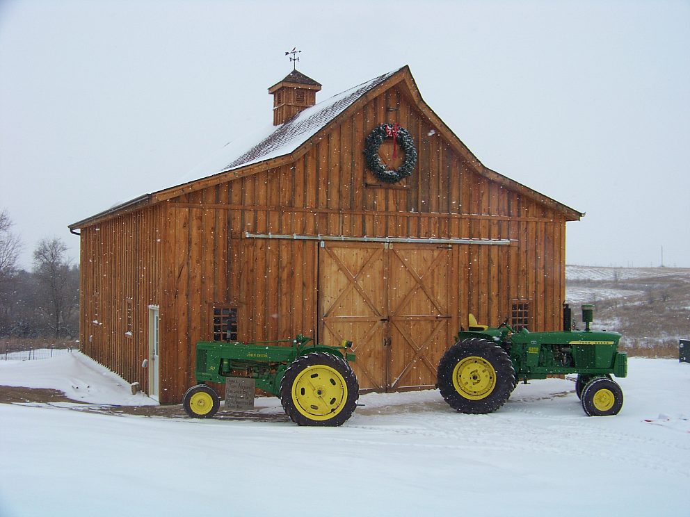 Timberlyne Midwest Tractor Barn